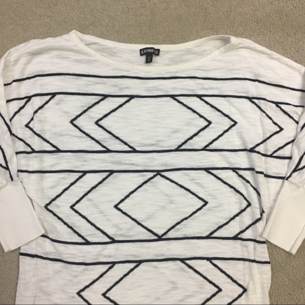 Express Aztec top - Picture 2 of 5